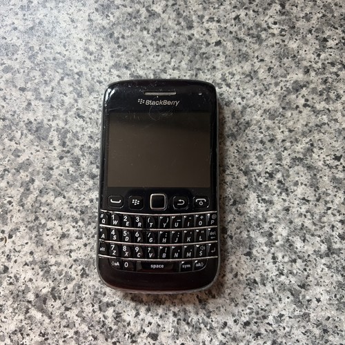 Blackberry bold with case - blackberry,