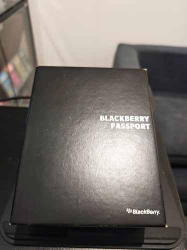 Blackberry passport 32gb - 32gb, black